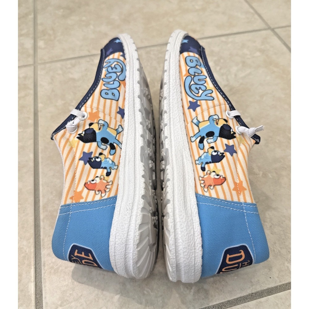 Bluey Hey DUDE Shoes Sz EU 43 / US 11 Comfort Lightweight Colorful Fun Cartoon - Picture 6 of 8